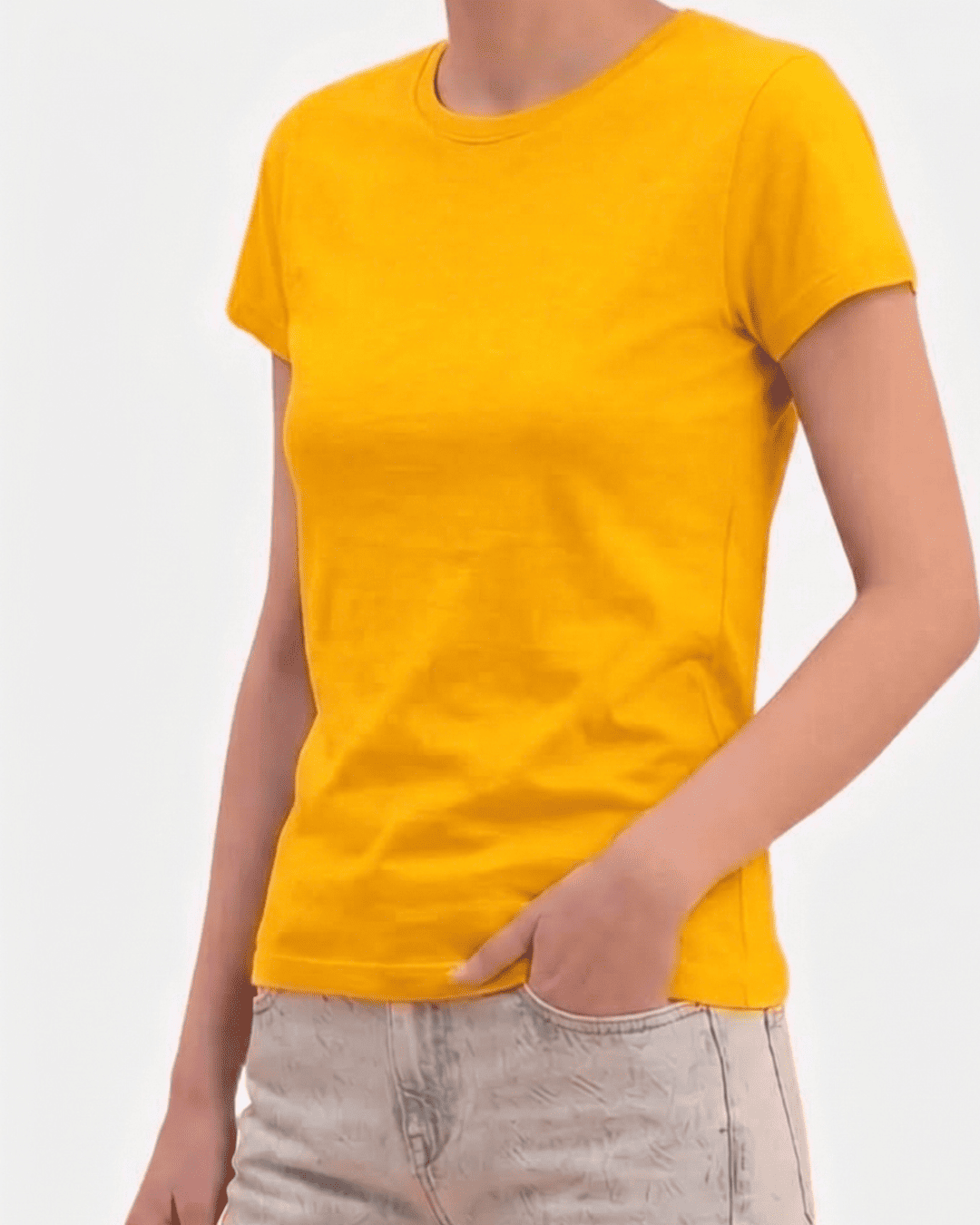 Camiseta amarillo girasol de mujer personalizada Fruit of the Loom en algodón de manga corta.