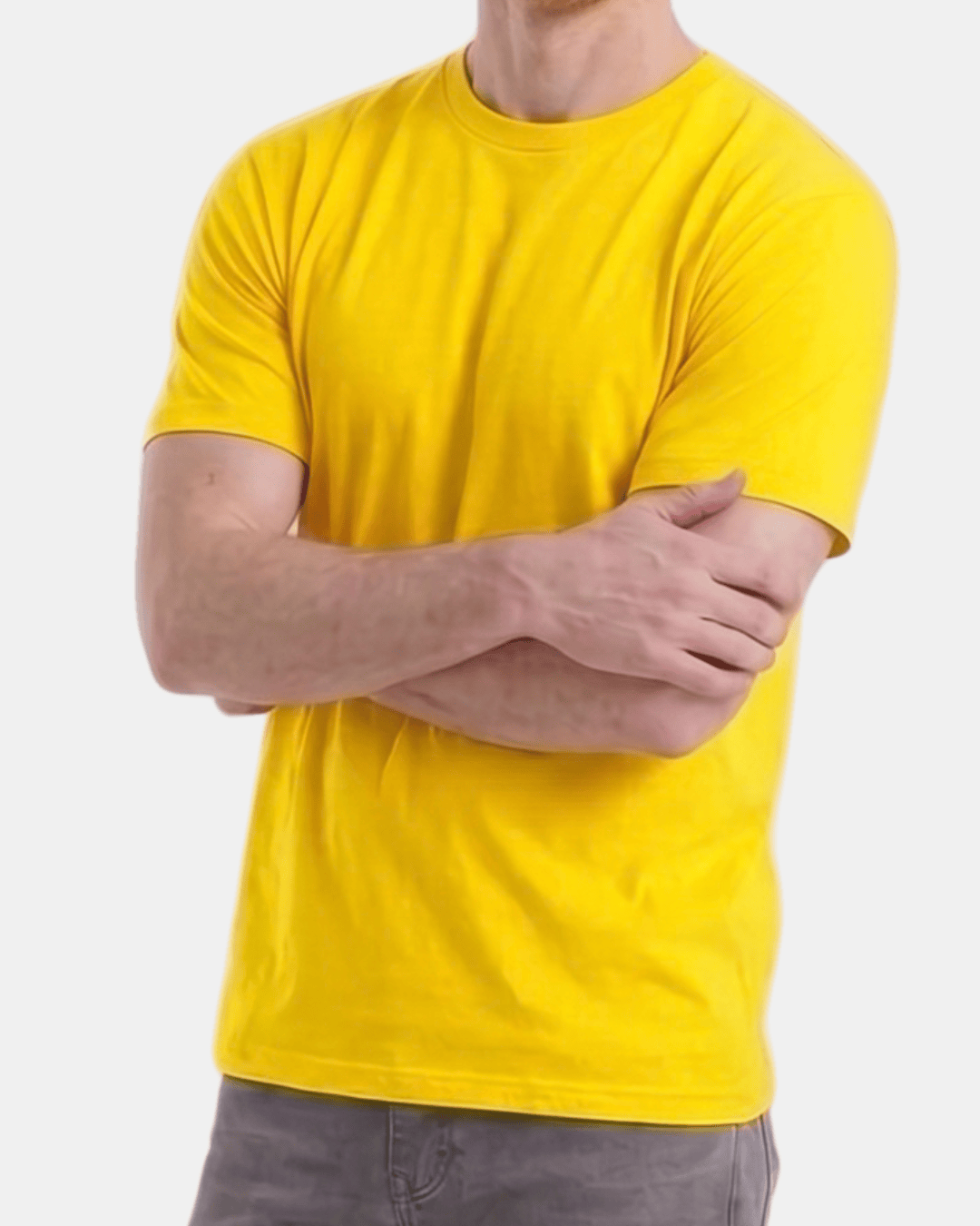 Camiseta amarilla de hombre personalizada Fruit of the Loom en algodón de manga corta.