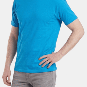 Camiseta azul celeste de hombre personalizada Fruit of the Loom en algodón de manga corta.