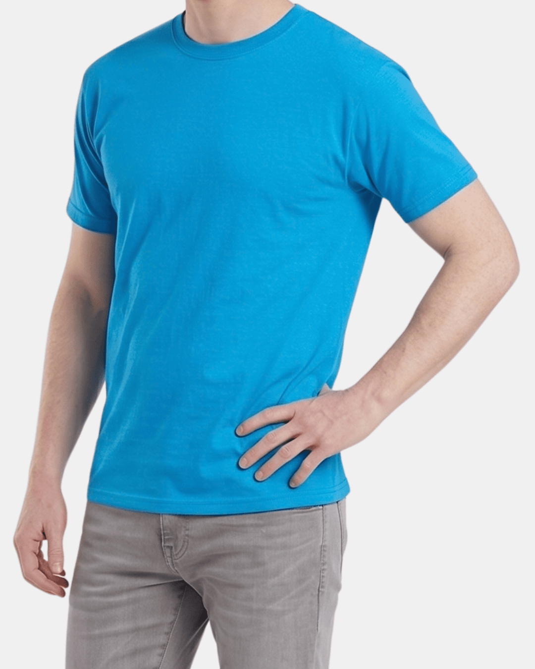 Camiseta azul celeste de hombre personalizada Fruit of the Loom en algodón de manga corta.